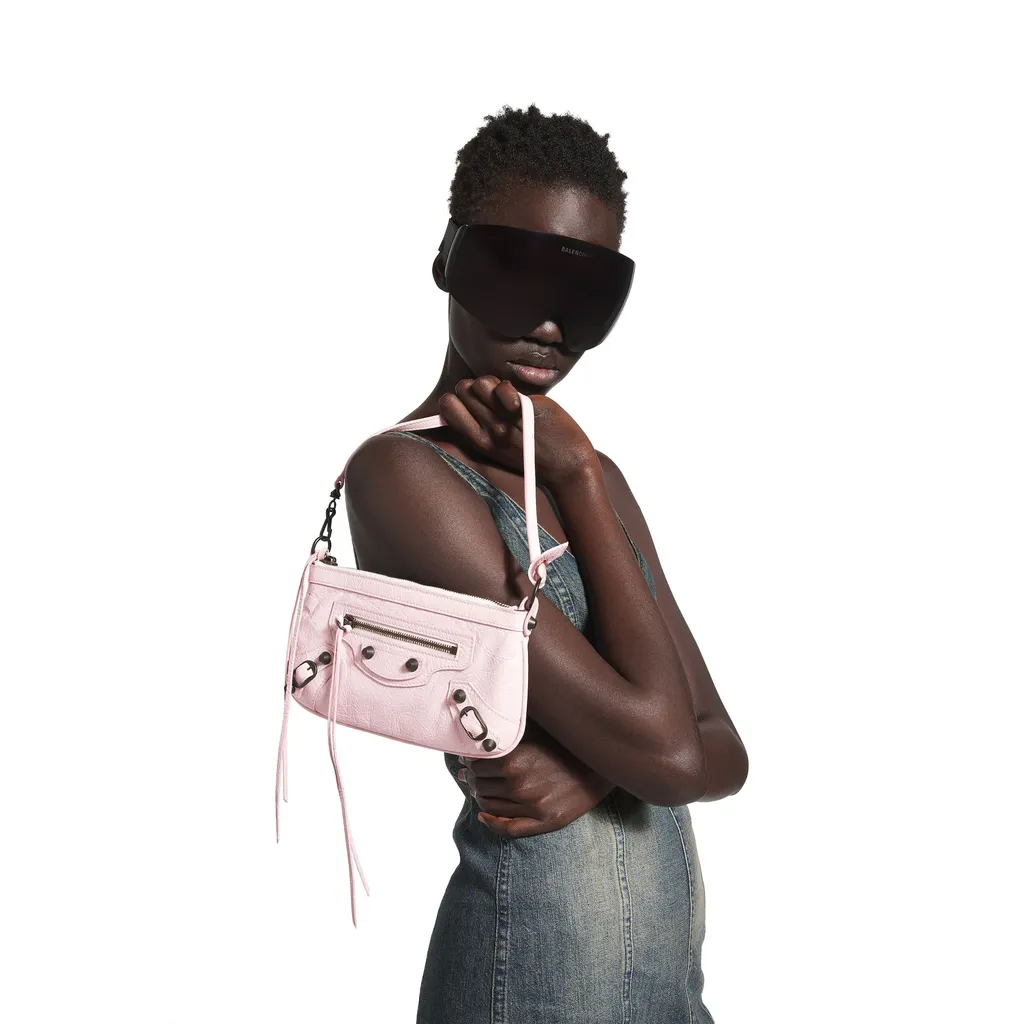 Le City Pouch On Strap