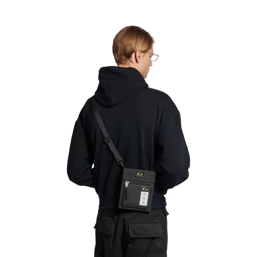 Explorer Pouch With Strap Small