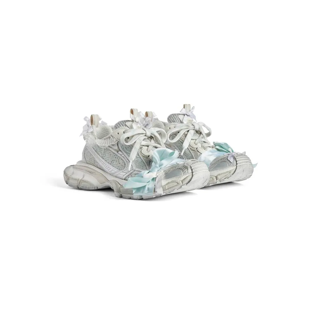 3Xl Lace Sneaker