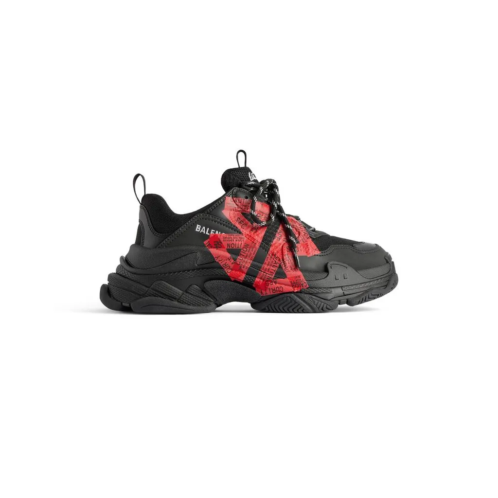 Triple S Sneaker
