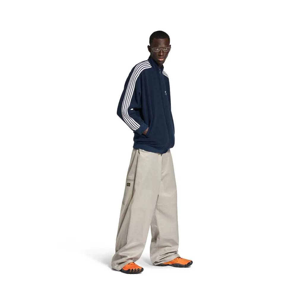 Anatomic Runner Sneaker