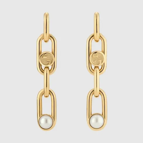 Earrings With Mobile Pearls