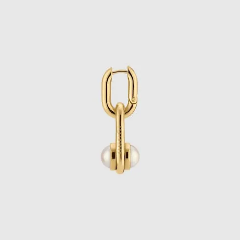 Earrings With Mobile Pearls