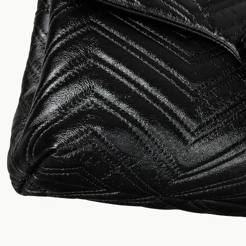 Gg Marmont Medium Shoulder Bag