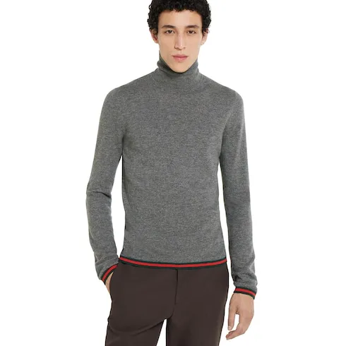 Fine Soft Cashmere Turtleneck