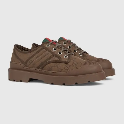 Lace-Up Shoe With Web