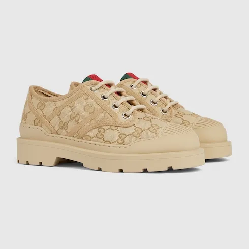 Lace-Up Shoe With Web