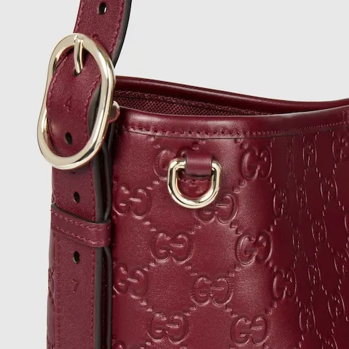 Gg Emblem Medium Shoulder Bag