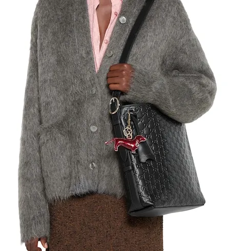 Gg Emblem Medium Shoulder Bag