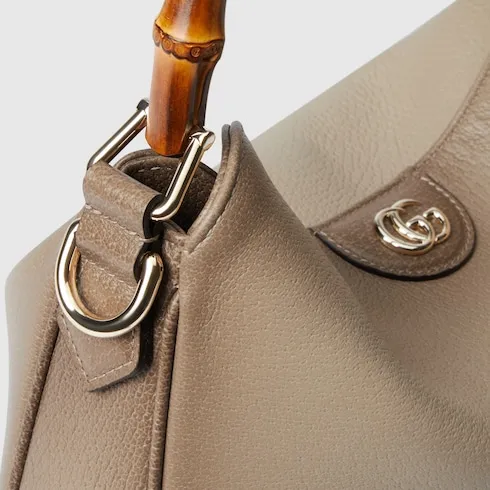 Gucci Diana Medium Shoulder Bag