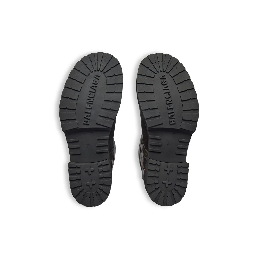 Venom Boot