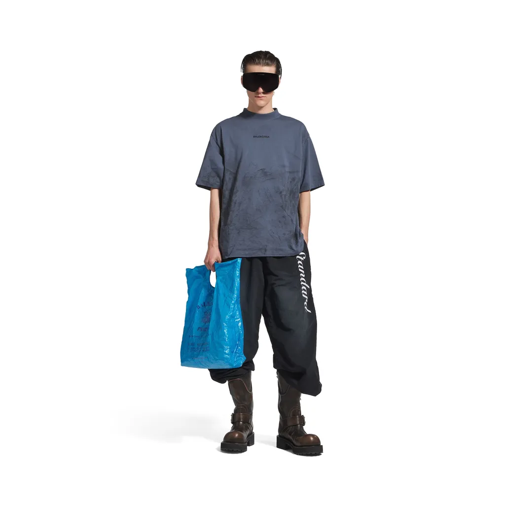 Back T-Shirt Medium Fit