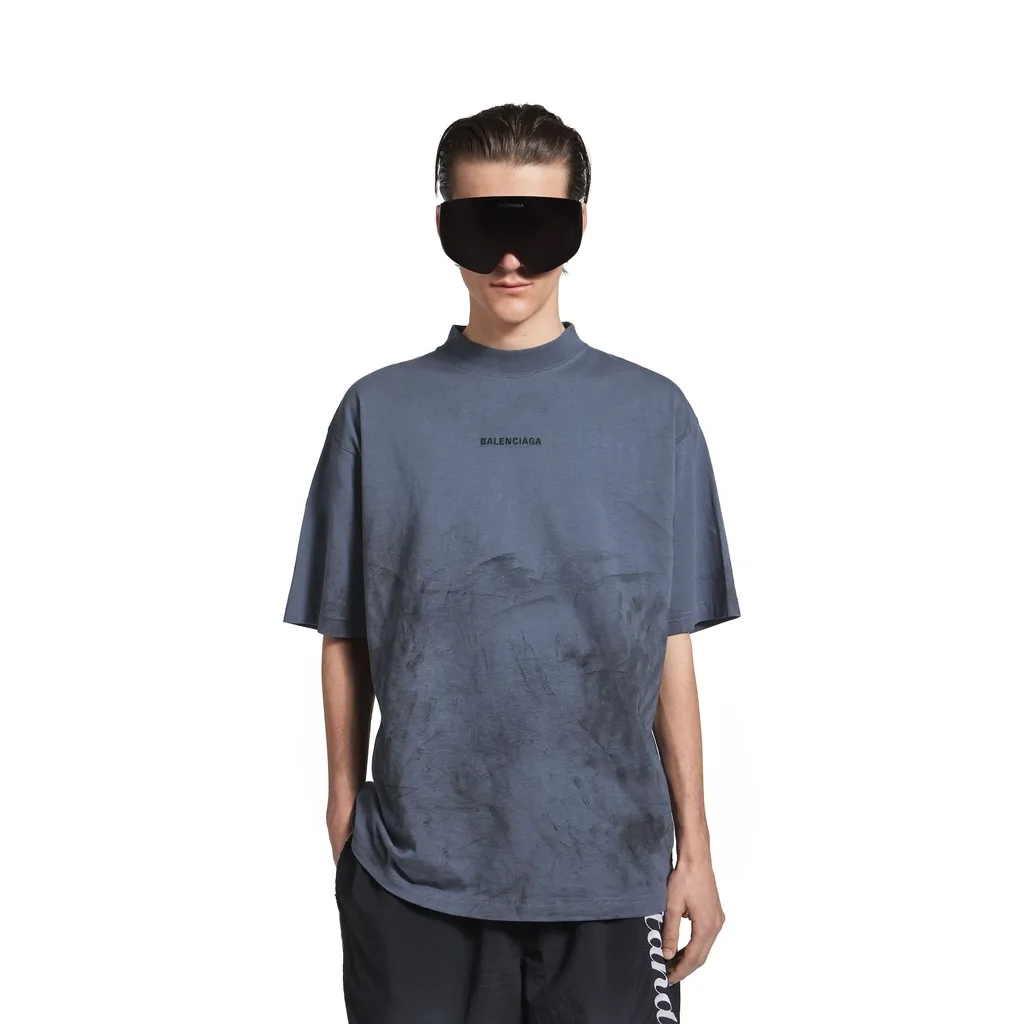 Back T-Shirt Medium Fit