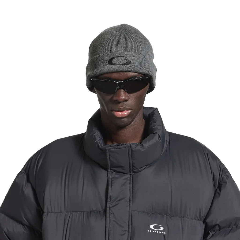 Loop Sports Icon Beanie