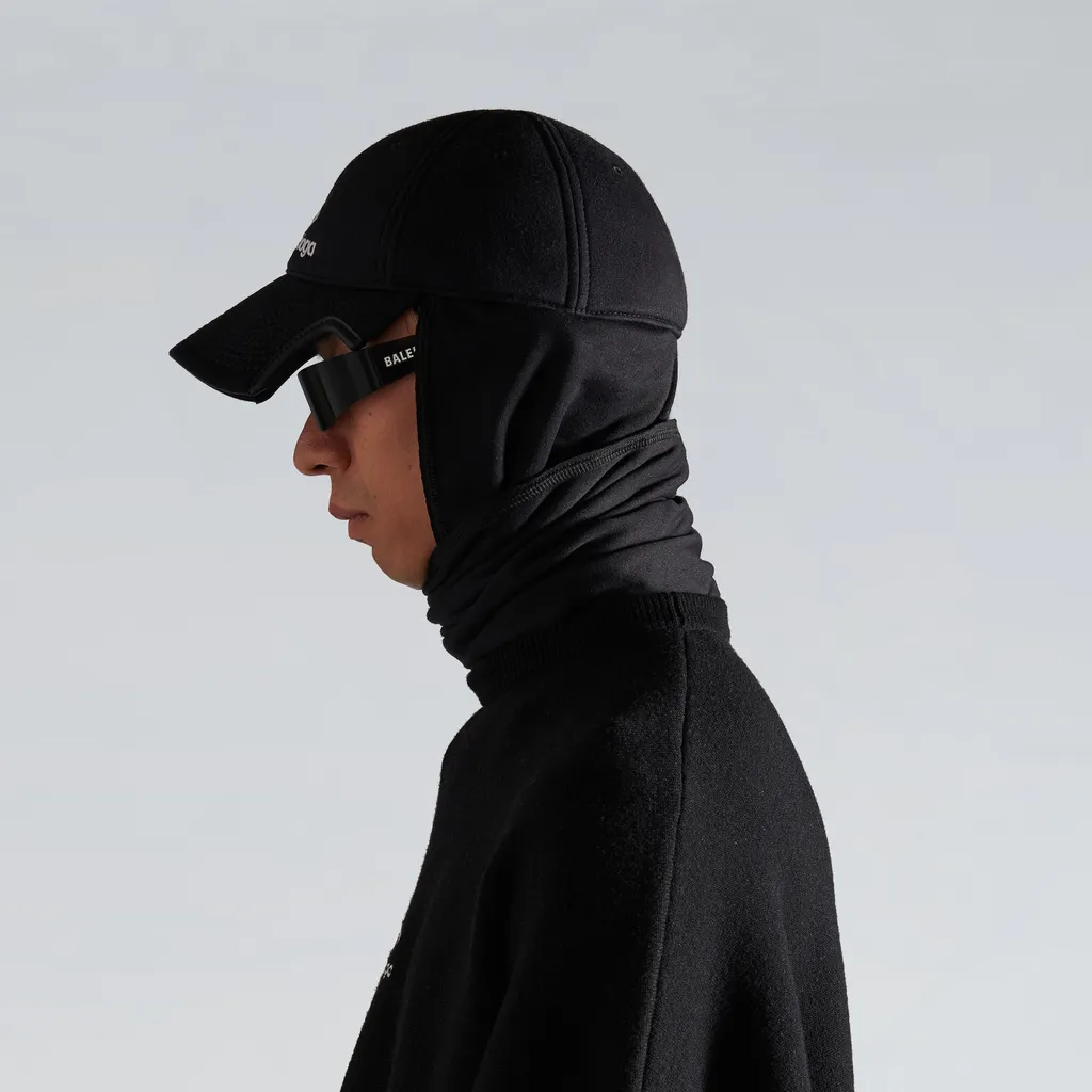 Hybrid Cap