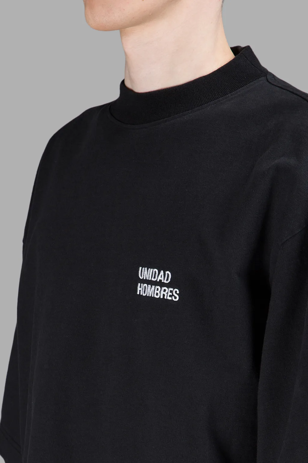 Unidad Hombres Oversized Mock Neck T-Shirt