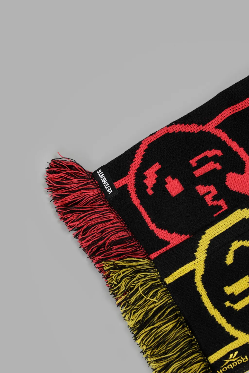 Free Hugs Scarf