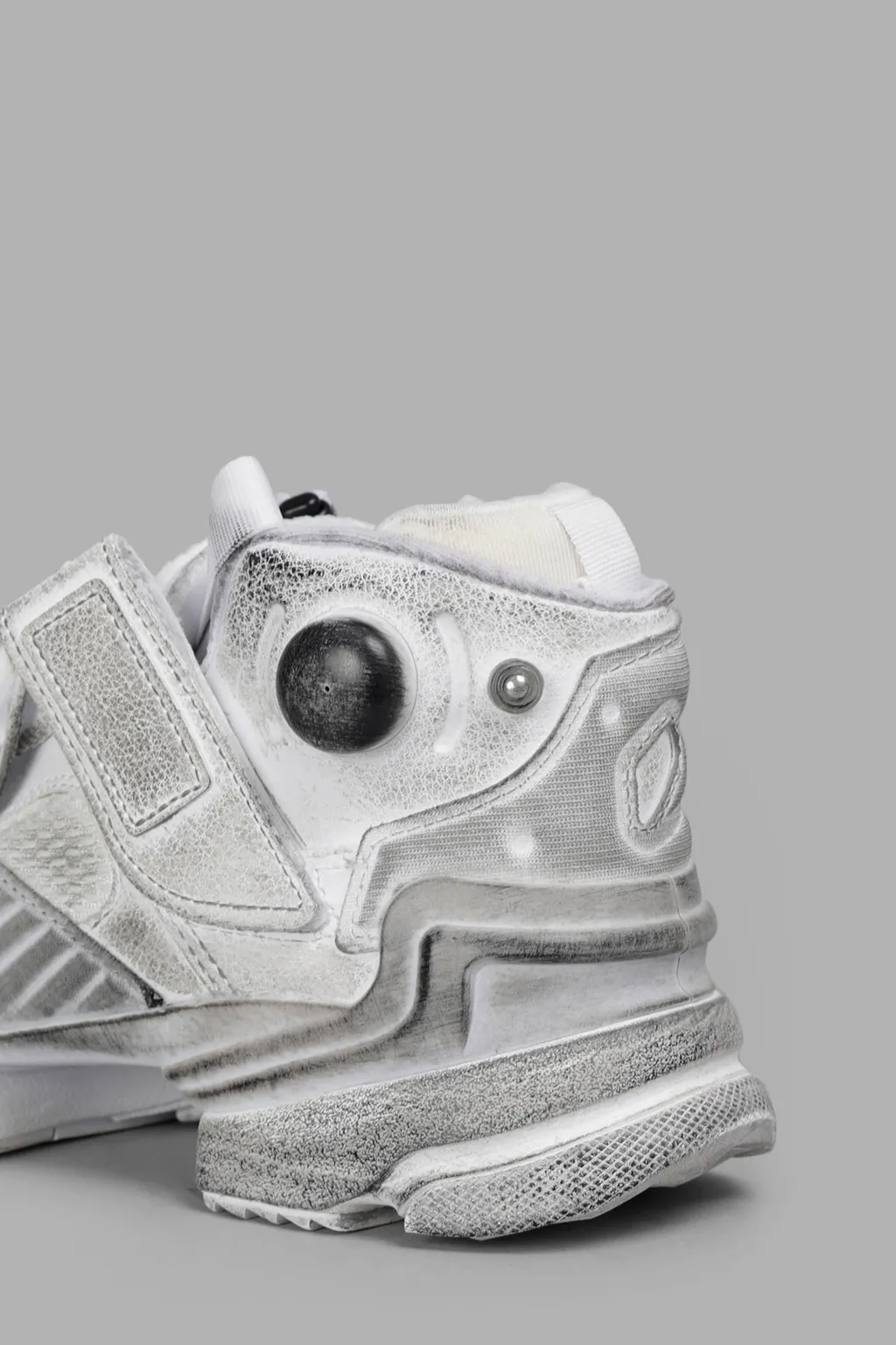 Gen Mod Pumps White Sneakers
