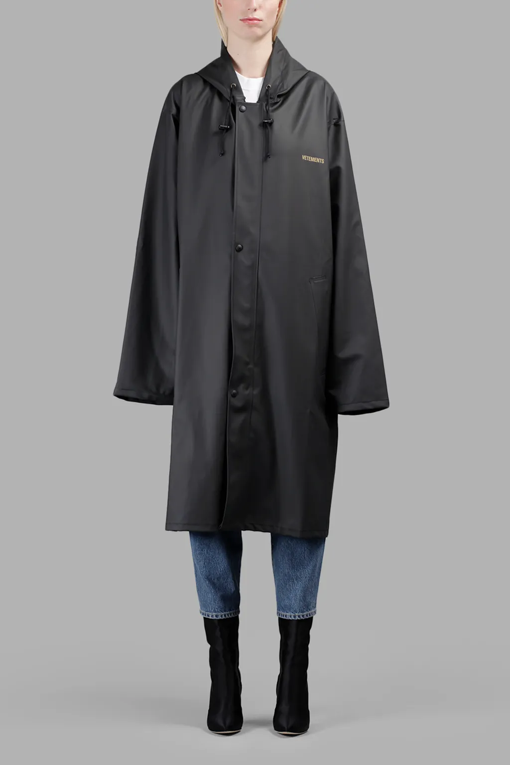 Logo Raincoat