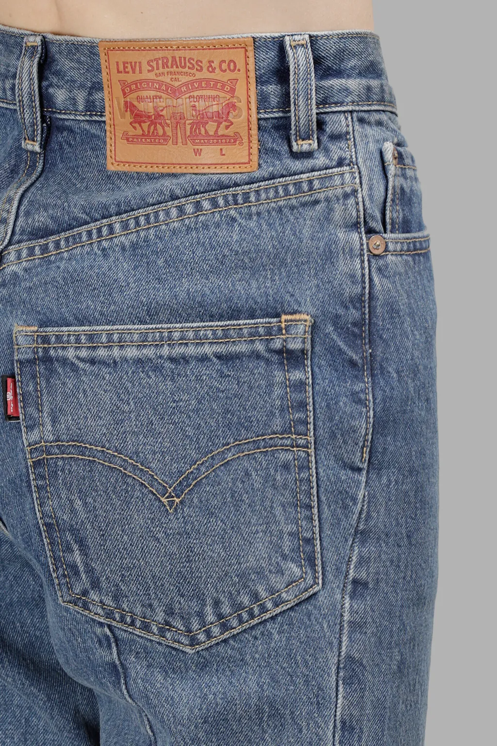 Levis High Waist Jeans