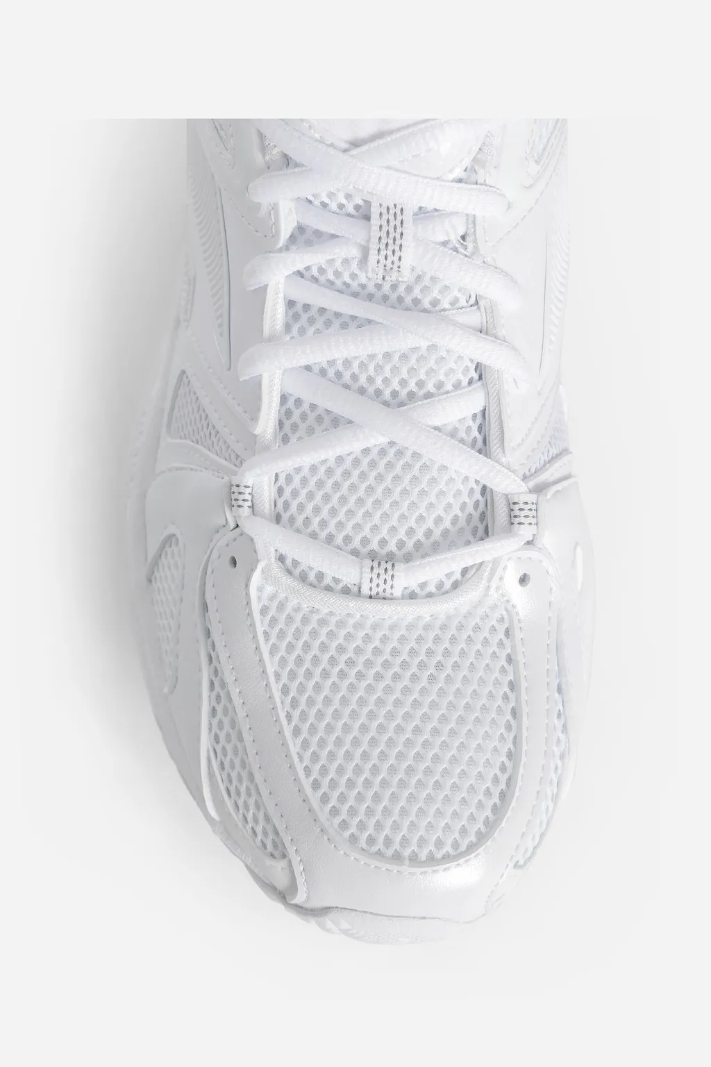 Spike Runner 200 White Sneakers