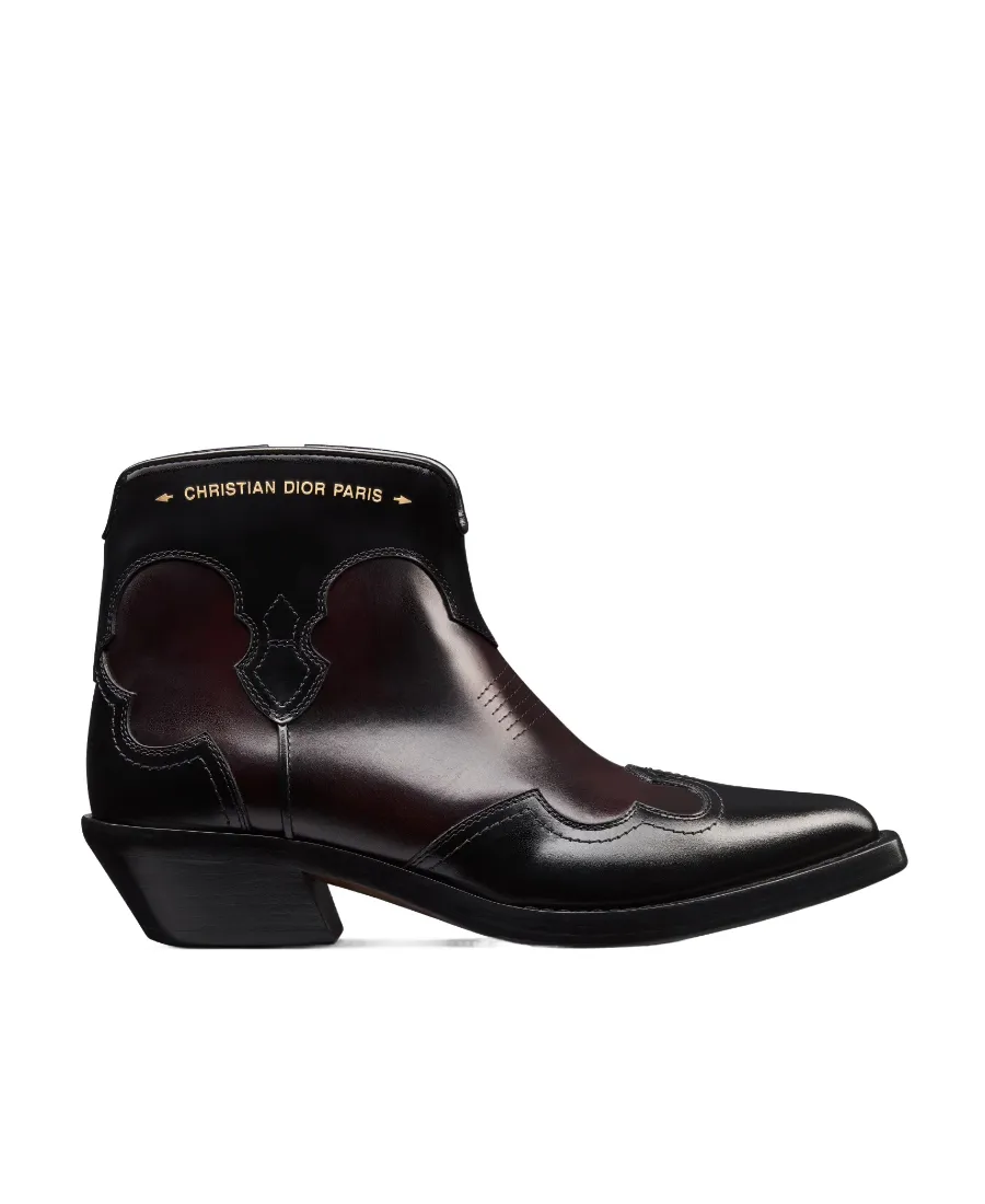 Pointed Toe Zip-Up Boots