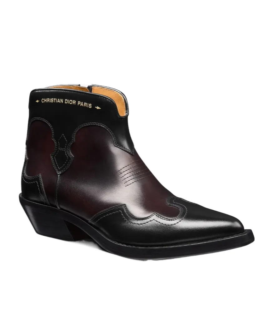 Pointed Toe Zip-Up Boots