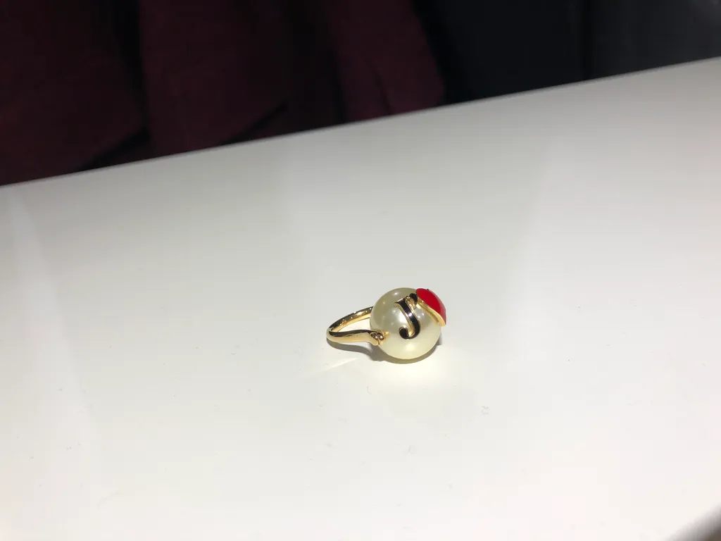 Logo Love Ring