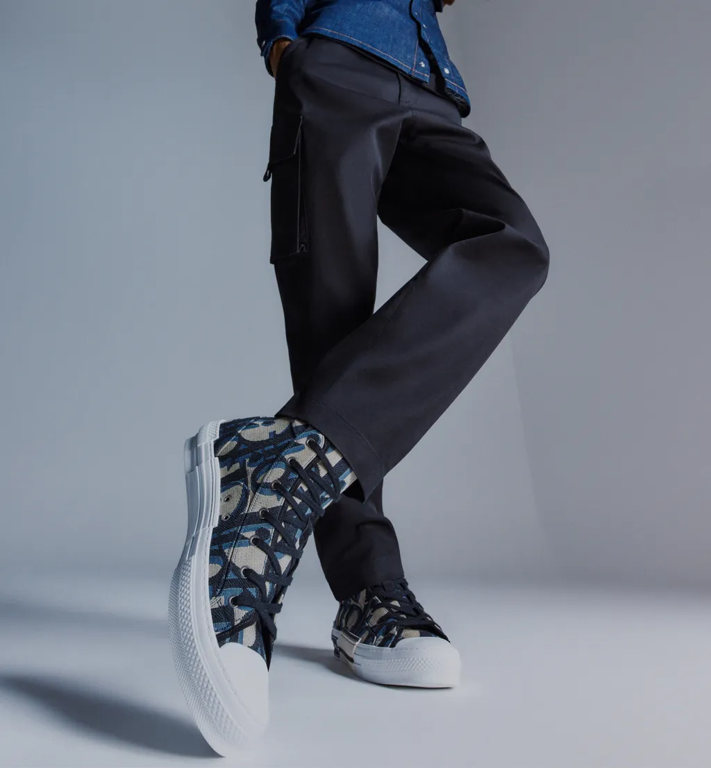 B23 High-Top Sneaker