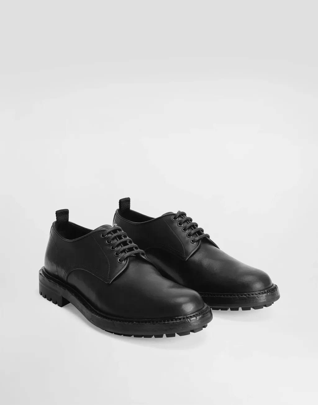 Round Toe Derby Shoes