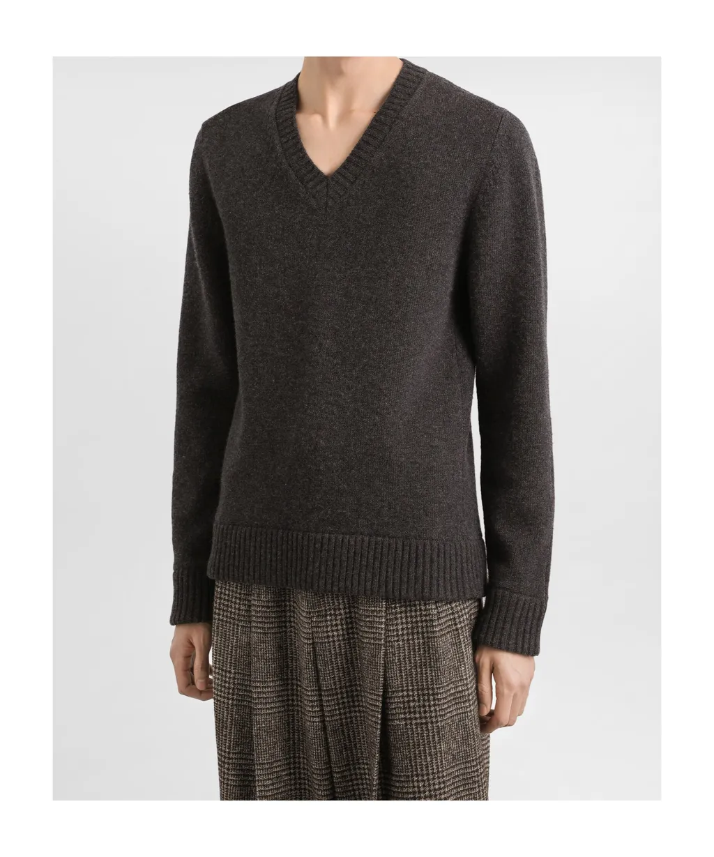 V-Neck Knitted Pullover