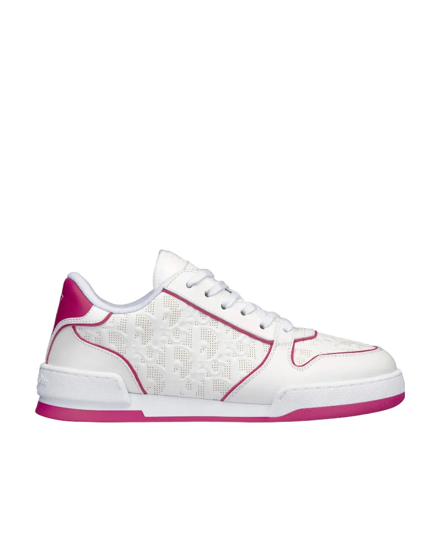 One Sneaker