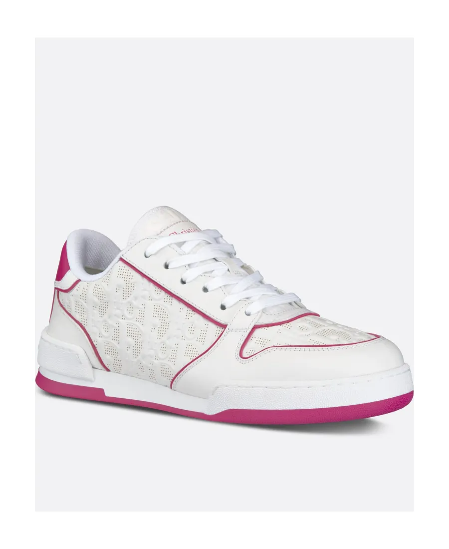 One Sneaker
