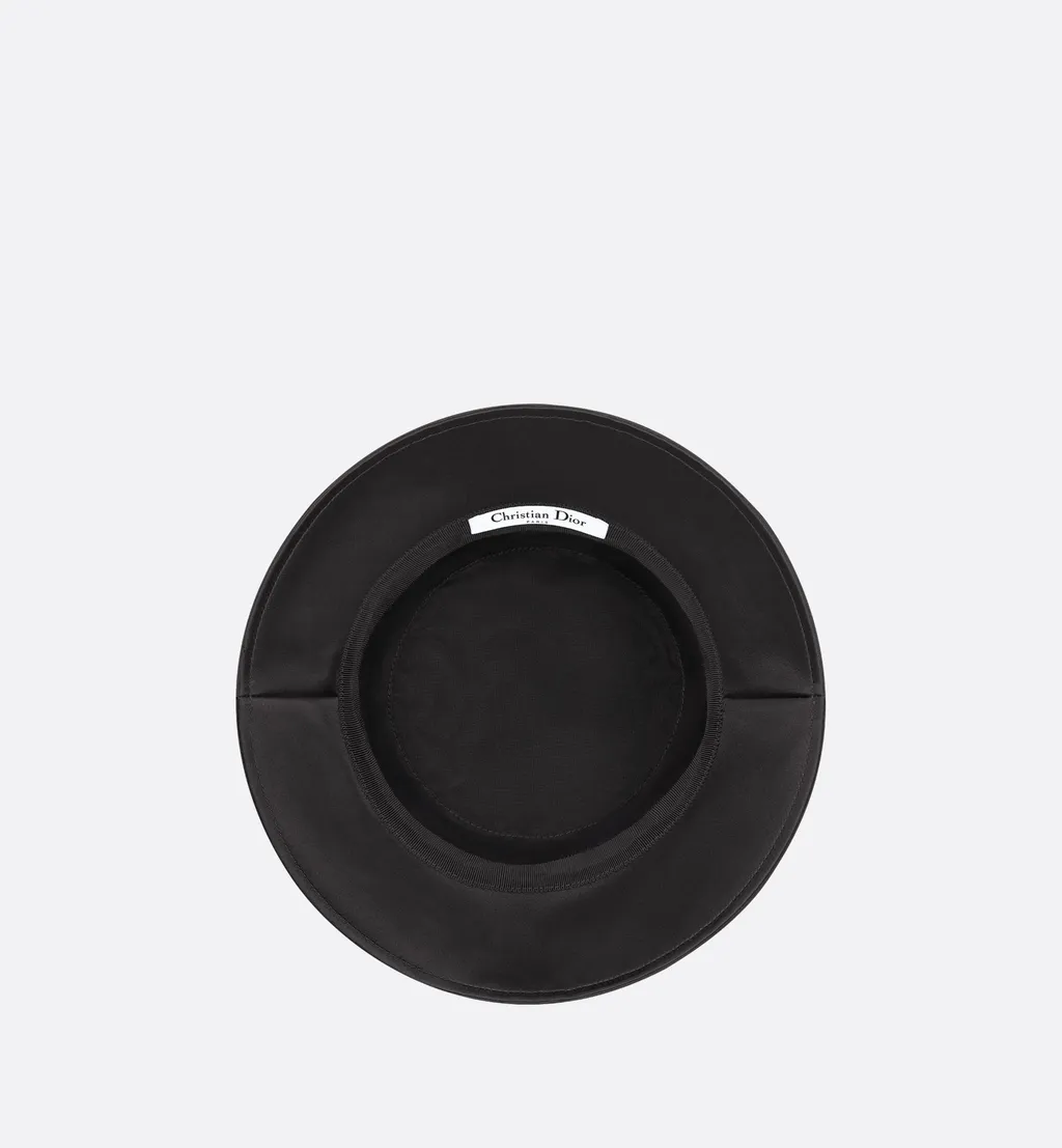 Logo Hat