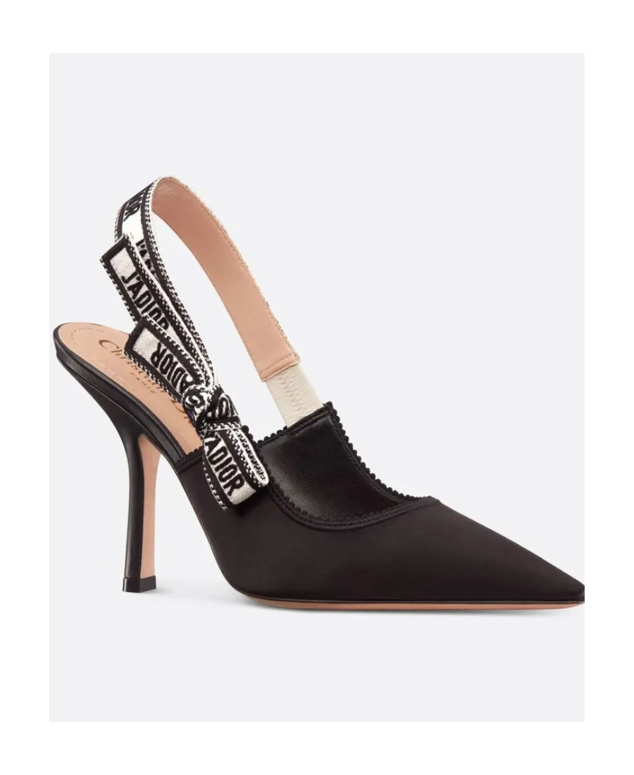 Hit The Details Of The Pointed High Heels