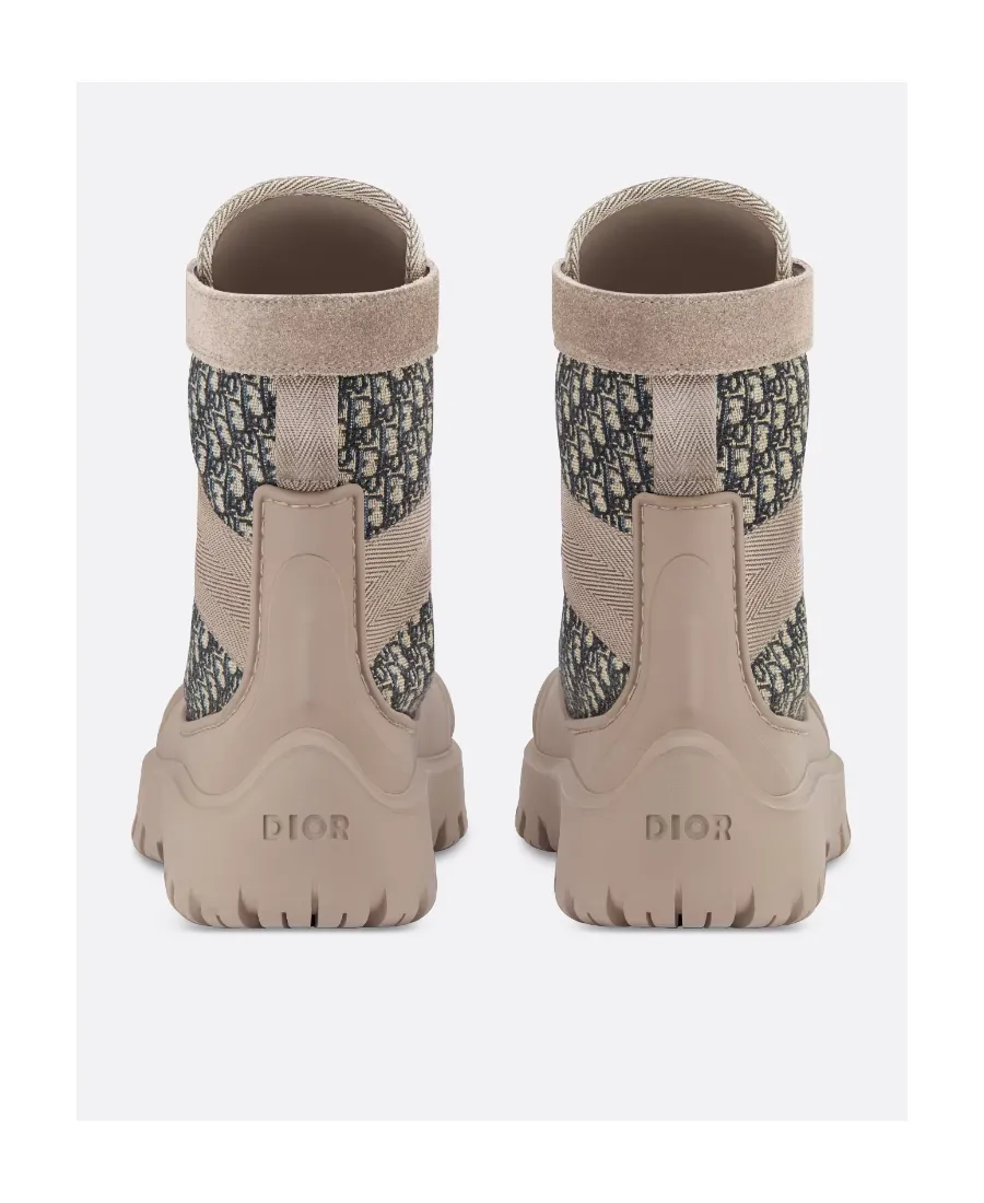 Garden Lace-Up Boot