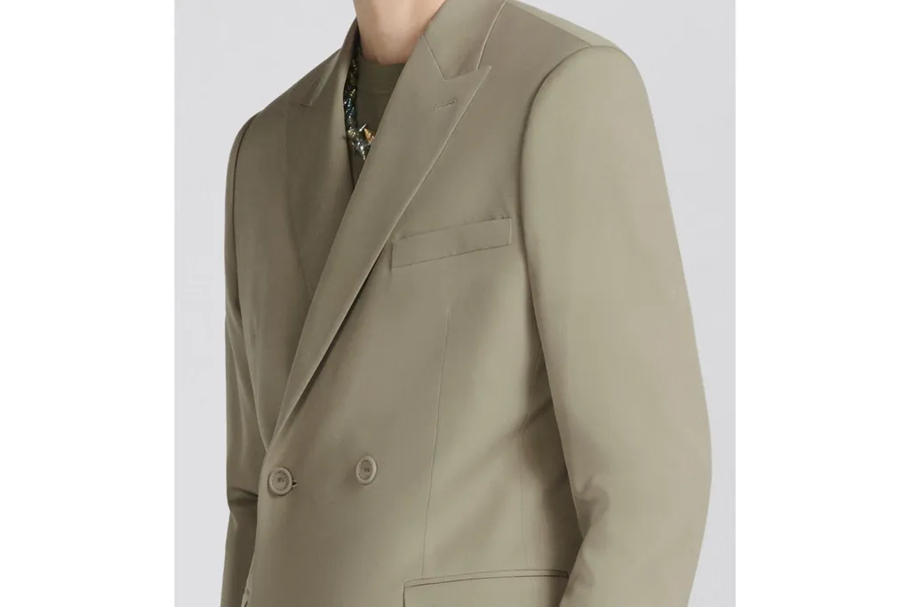 Double-Breasted Buttoned Blazer