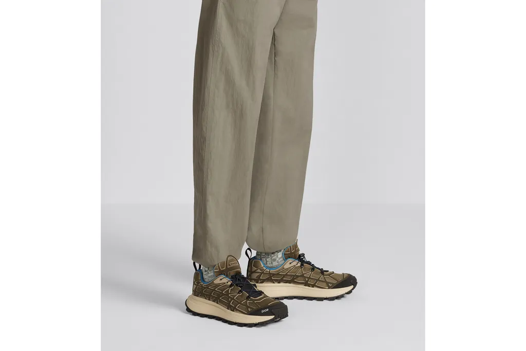 B31 Runner Sneaker