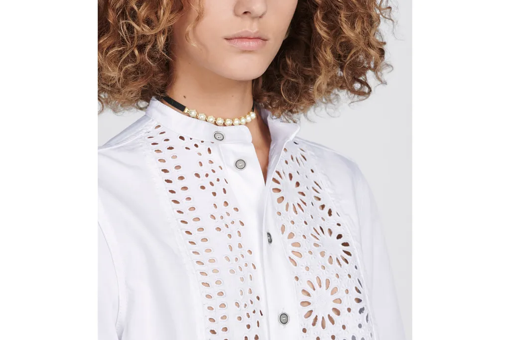 Short Buttoned Blouse