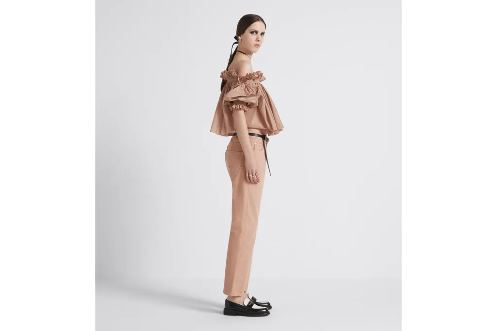 Straight Leg Cropped Jeans