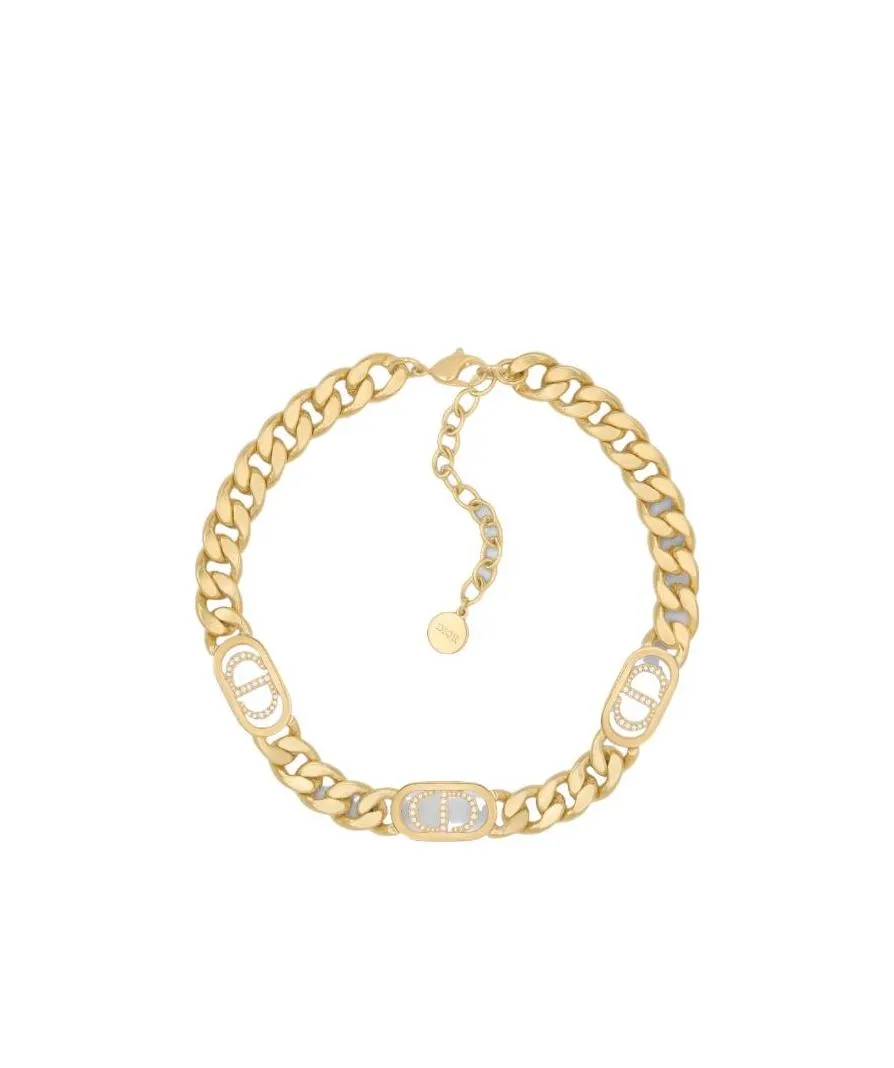 30 Montaigne Necklace