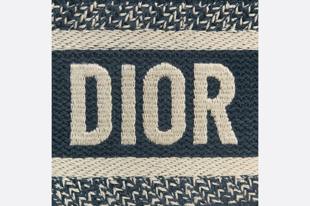 Logo Belt
