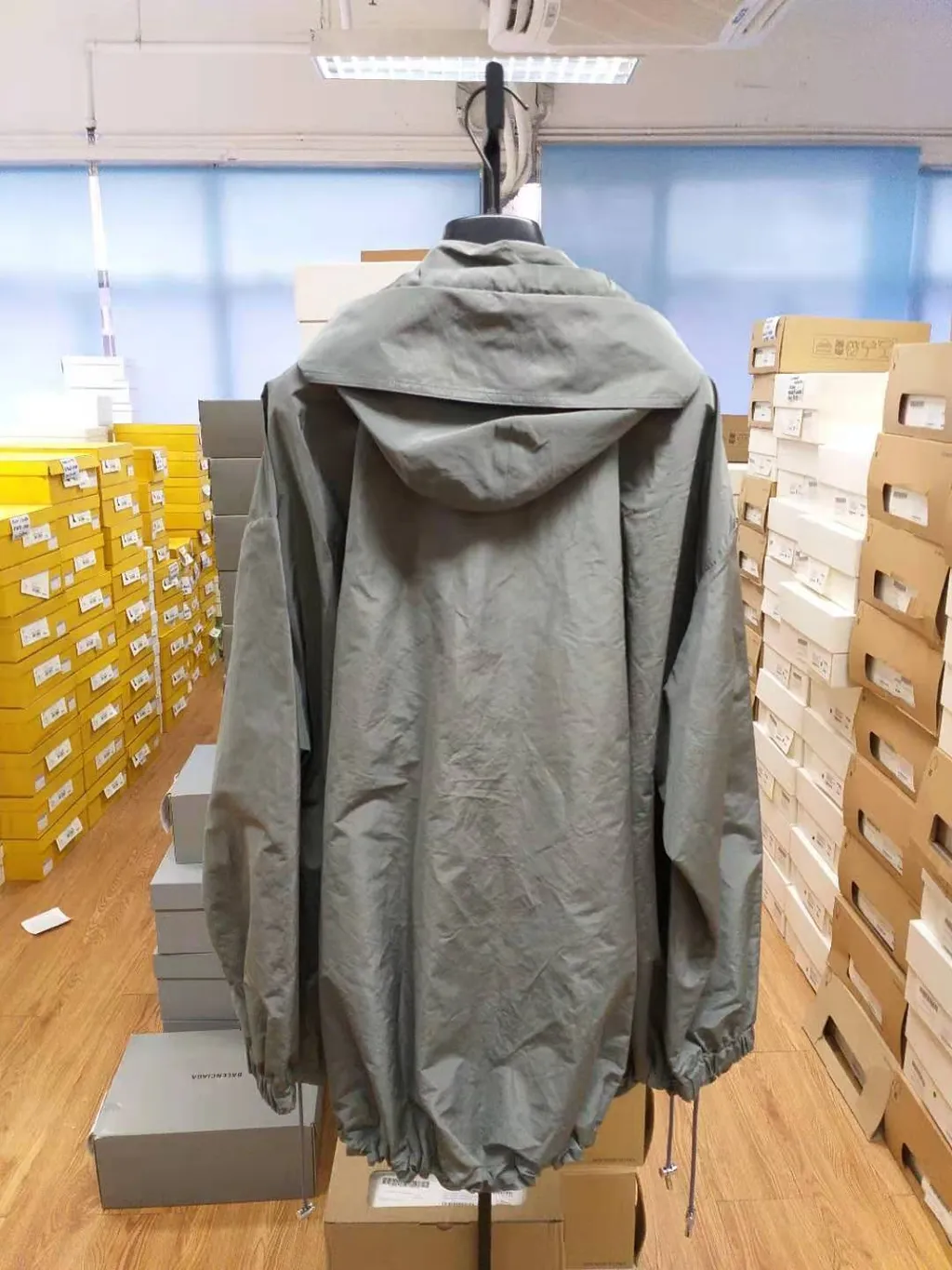 Hooded Long-Sleeved Casual Jacket