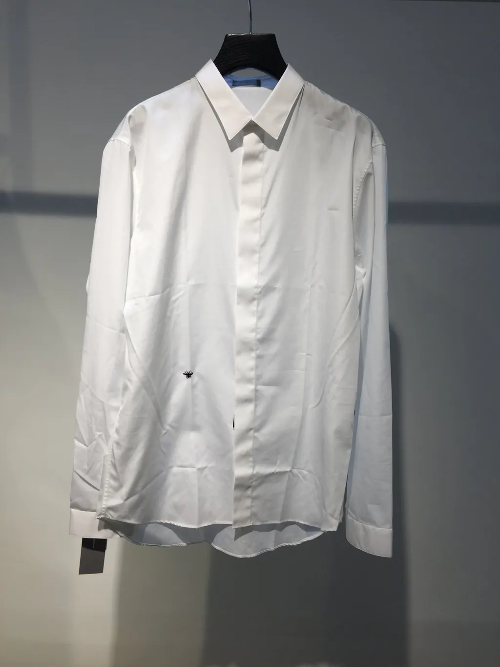 Bee Embroidered Long-Sleeved Shirt