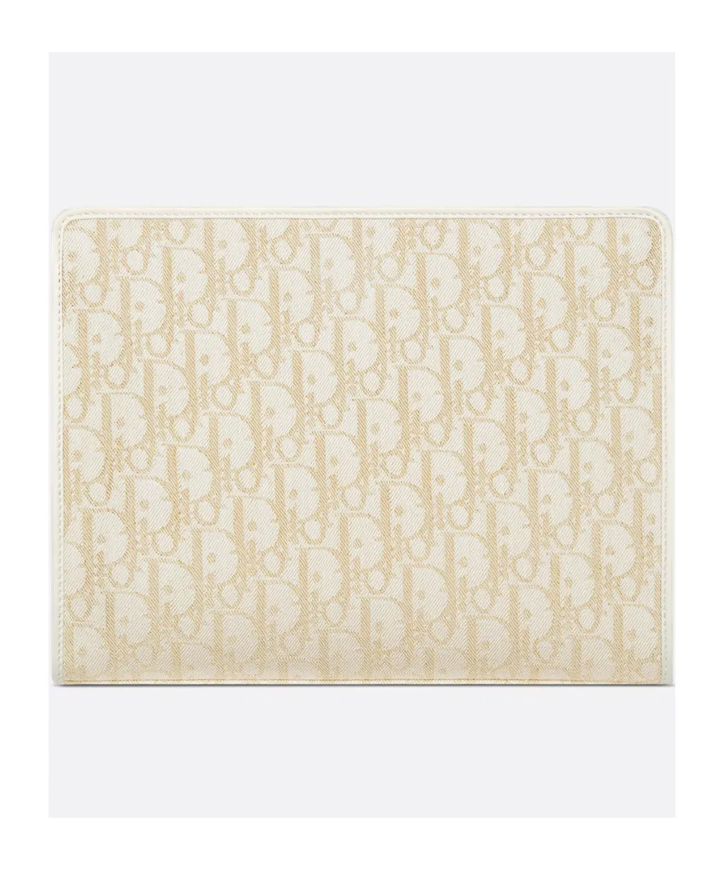 30 Montaigne Dea Pouch