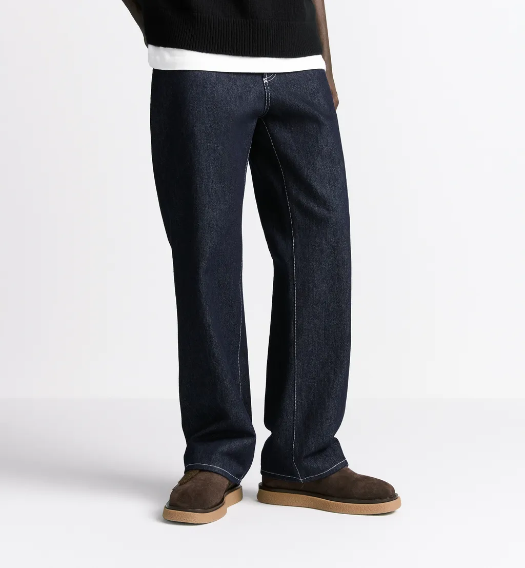 Belt-Loop Jeans