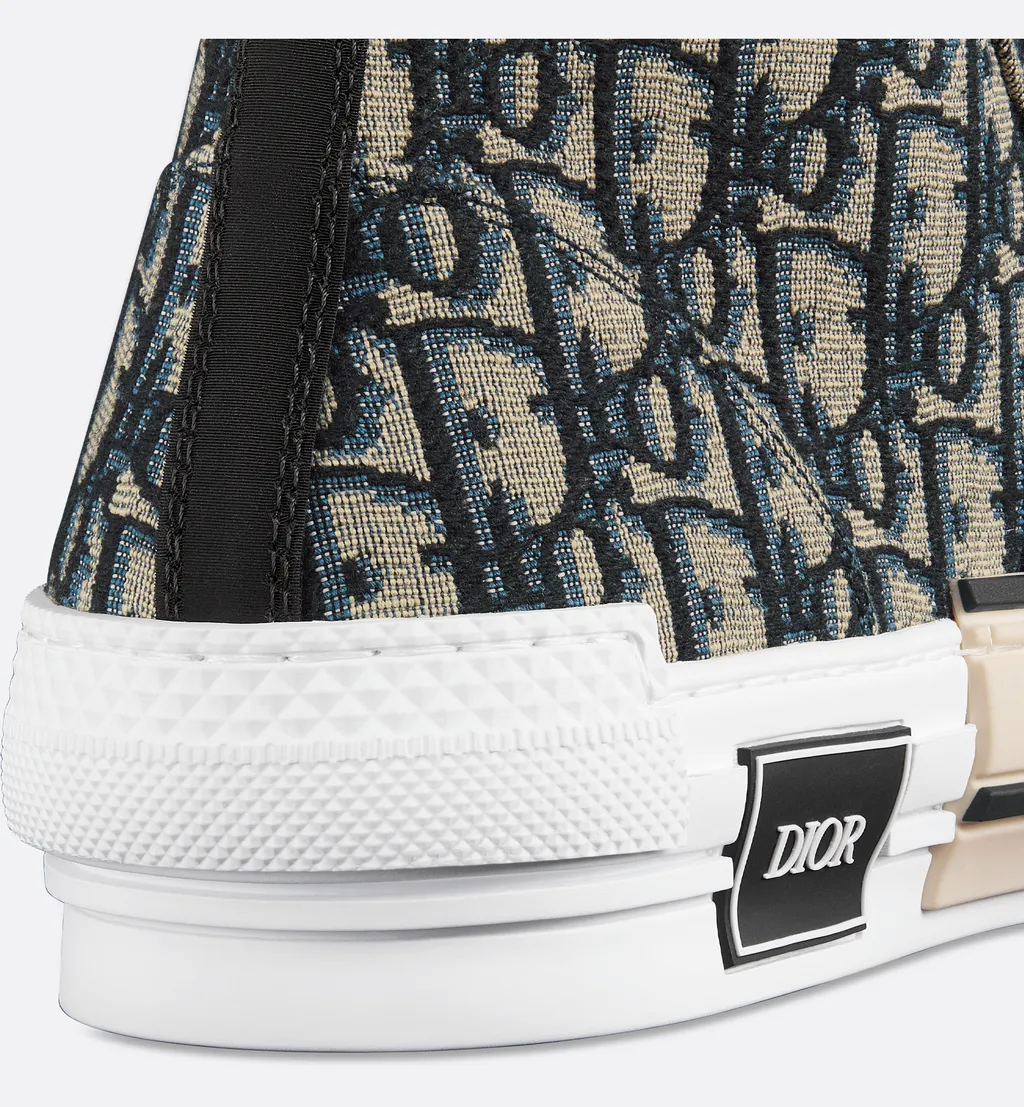 League High-Top Sneaker
