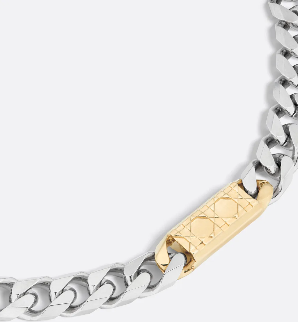 Chain-Link Necklace