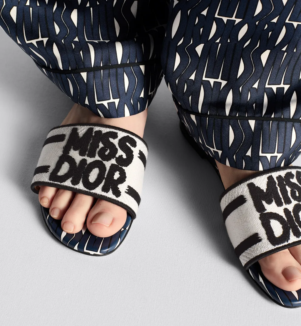 Dway Slide