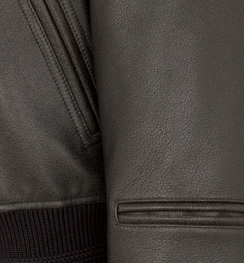Zip-Up Long-Sleeved Jacket